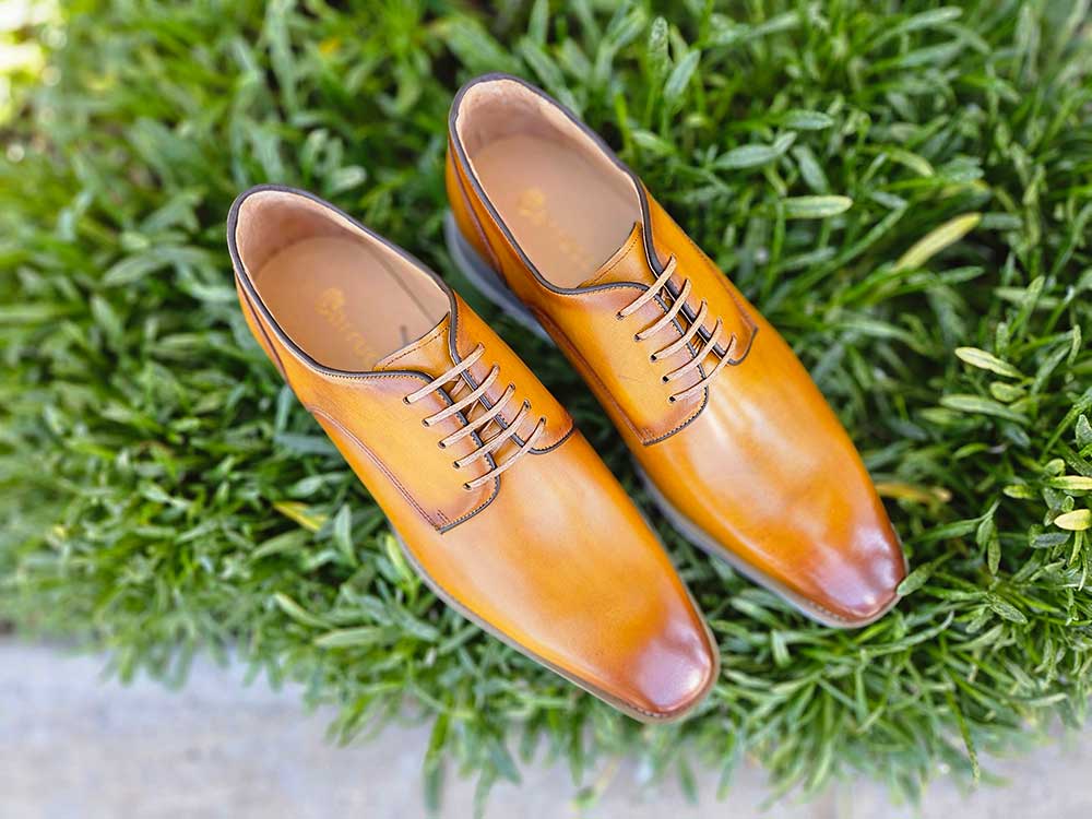 Burnished Lace-up Leather Derby