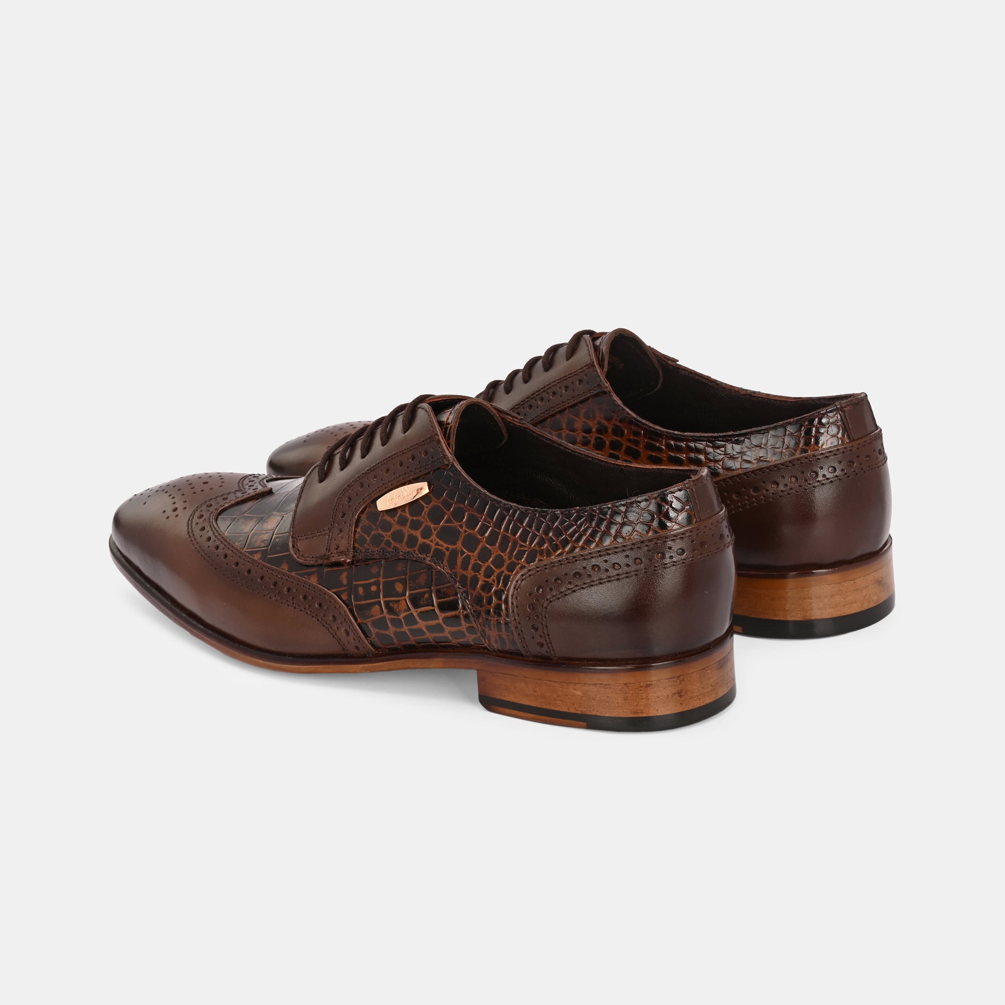 Colour-Blocked Lace-Up Brogues by Lafattio