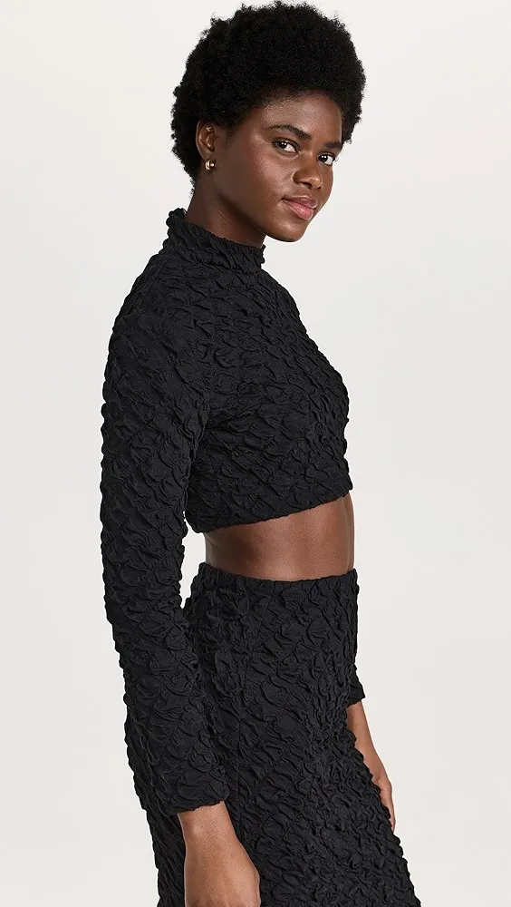 Dur Doux   Puckered Knit Long Sleeve Crop Top 