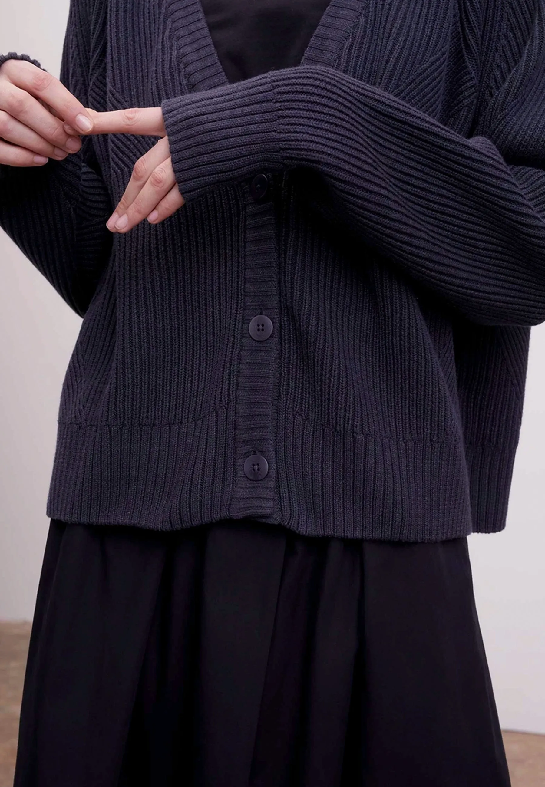 Henri Cardigan - charcoal