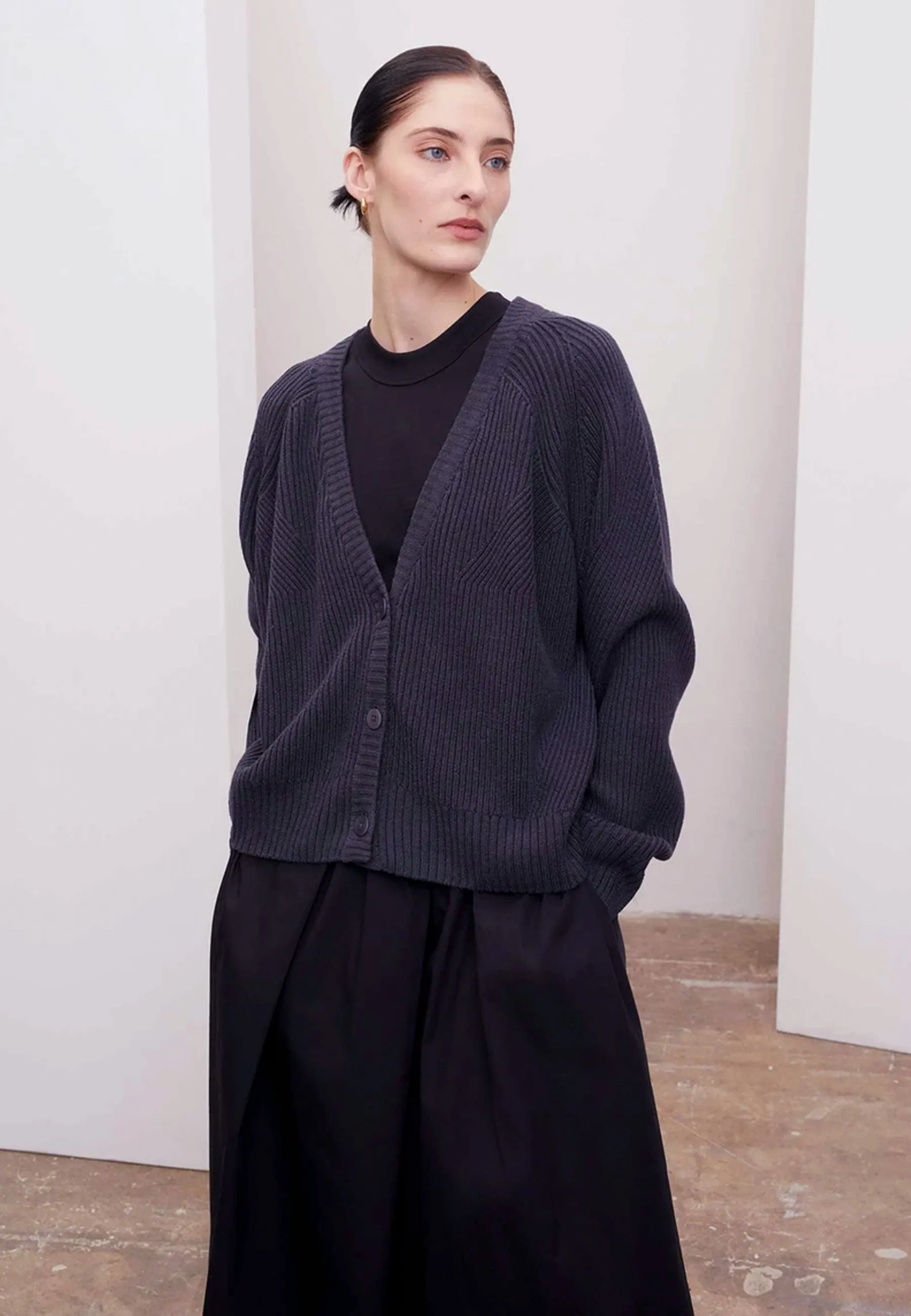 Henri Cardigan - charcoal