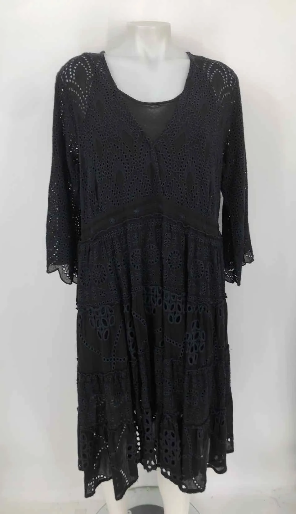 JOHNNY WAS Black Navy Rayon Eyelet w/slip Size LARGE  (L) Dress