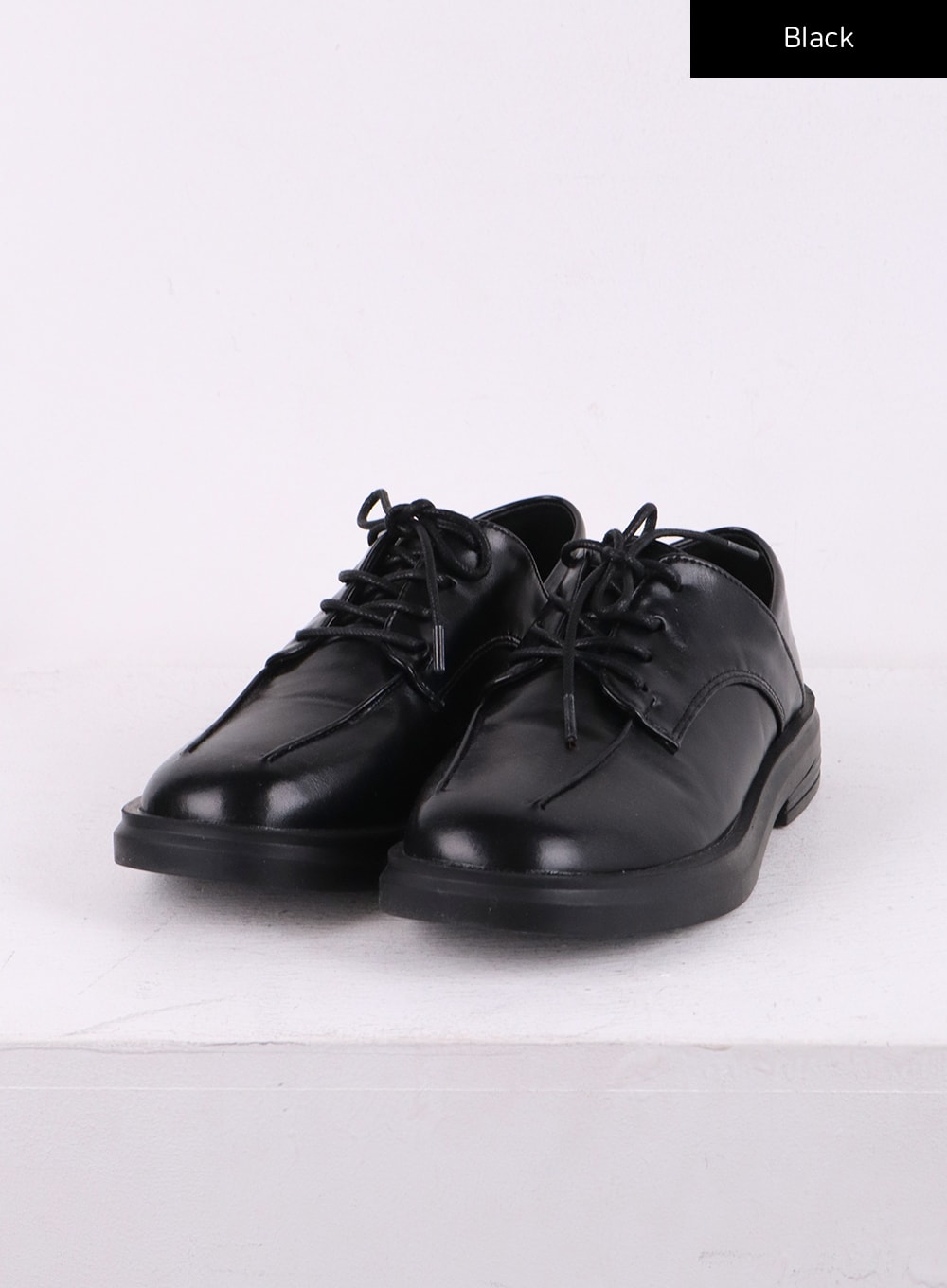 Lace-Up Loafers IJ430