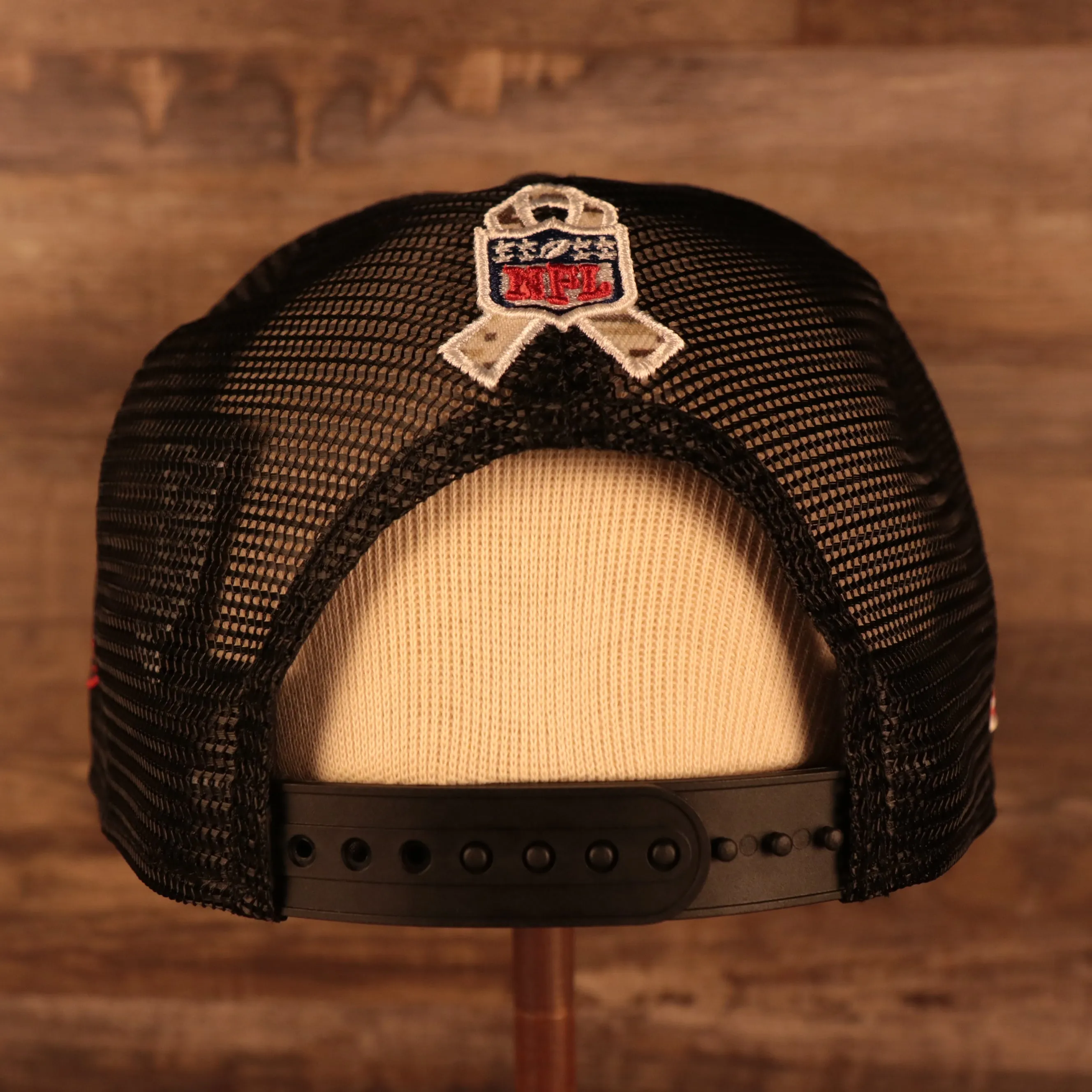 NFL Shield 2021 Salute To Service On Field Sideline 9Fifty Snapback Trucker Hat