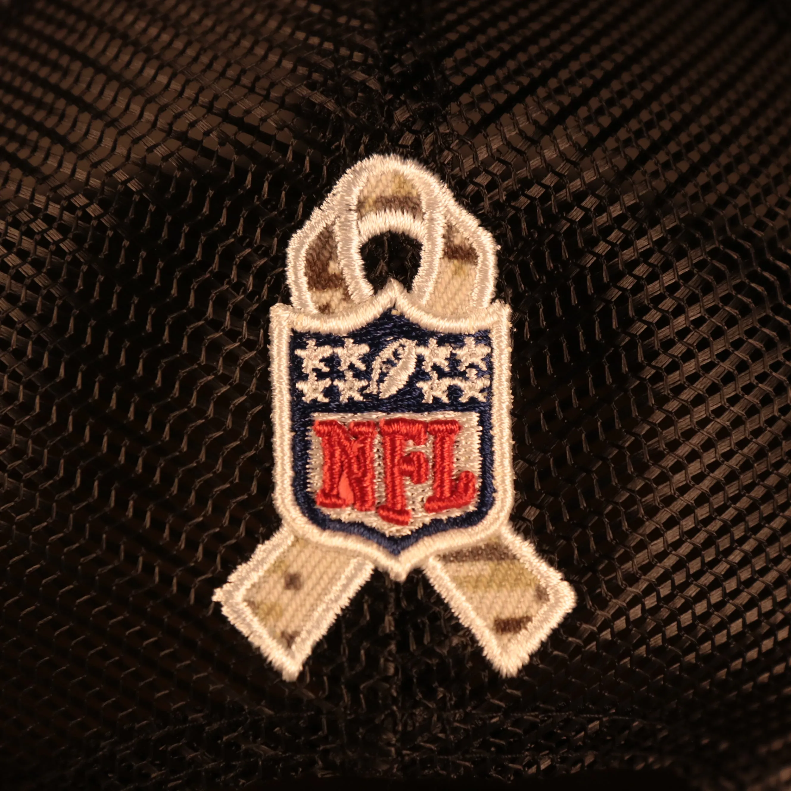 NFL Shield 2021 Salute To Service On Field Sideline 9Fifty Snapback Trucker Hat