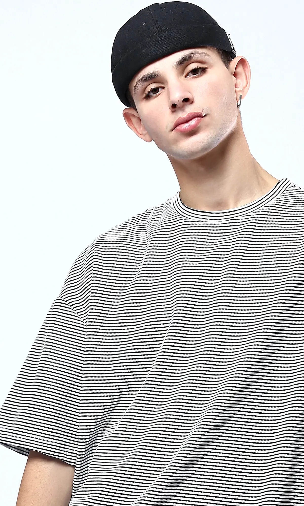 O180759 Relaxed Fit Striped Black & White Rayon Tee