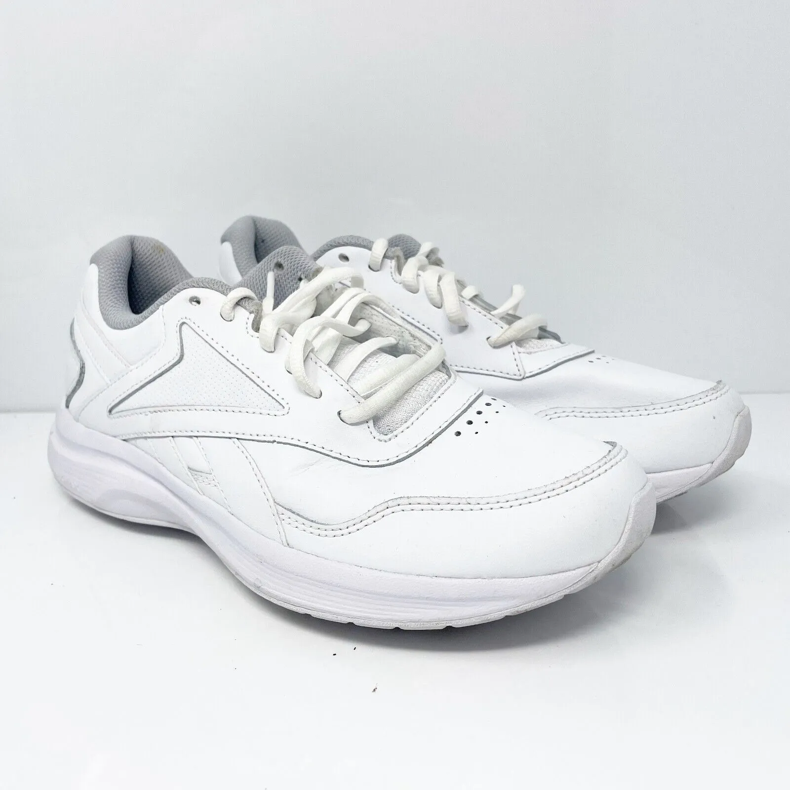 Reebok Womens Walk Ultra 7 DMX Max 100000468 White Casual Shoes Sneakers Size 8