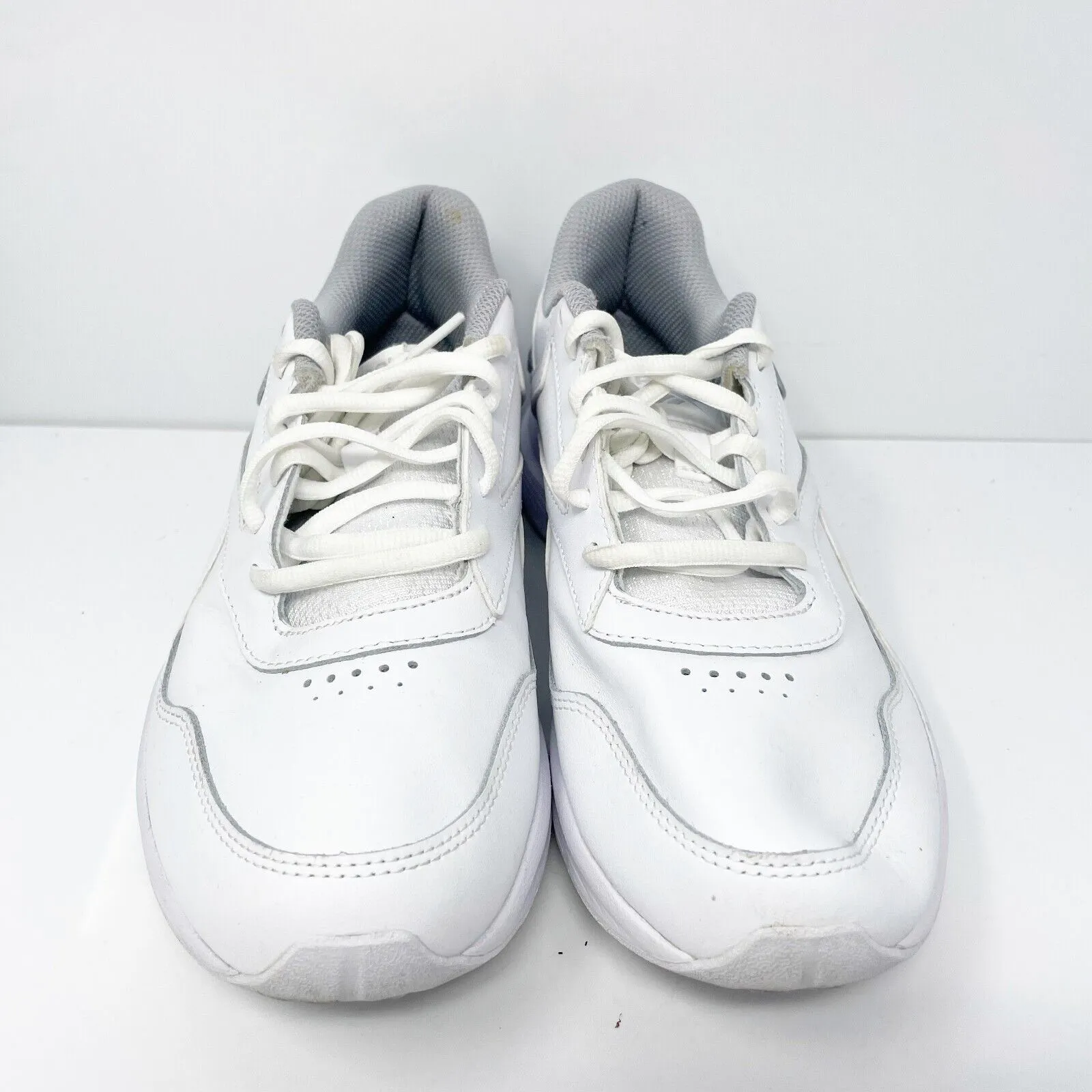 Reebok Womens Walk Ultra 7 DMX Max 100000468 White Casual Shoes Sneakers Size 8