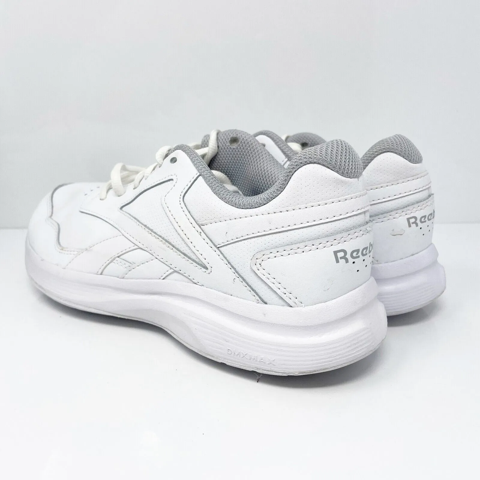 Reebok Womens Walk Ultra 7 DMX Max 100000468 White Casual Shoes Sneakers Size 8